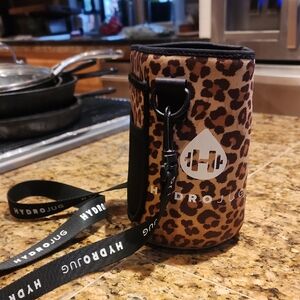 HydroJug Cheetah Pattern Carrier